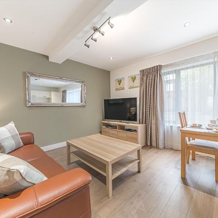 Abbey Apartments Modern Aparthotel For Tourists & Professionals Barrow-in-Furness Bagian luar foto