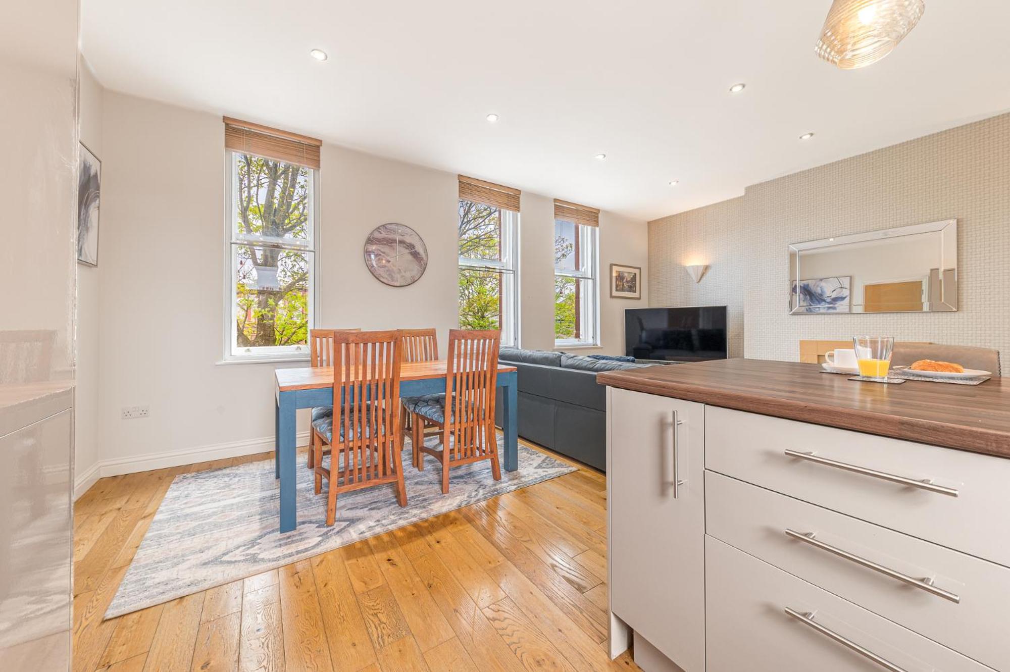 Abbey Apartments Modern Aparthotel For Tourists & Professionals Barrow-in-Furness Ruang foto