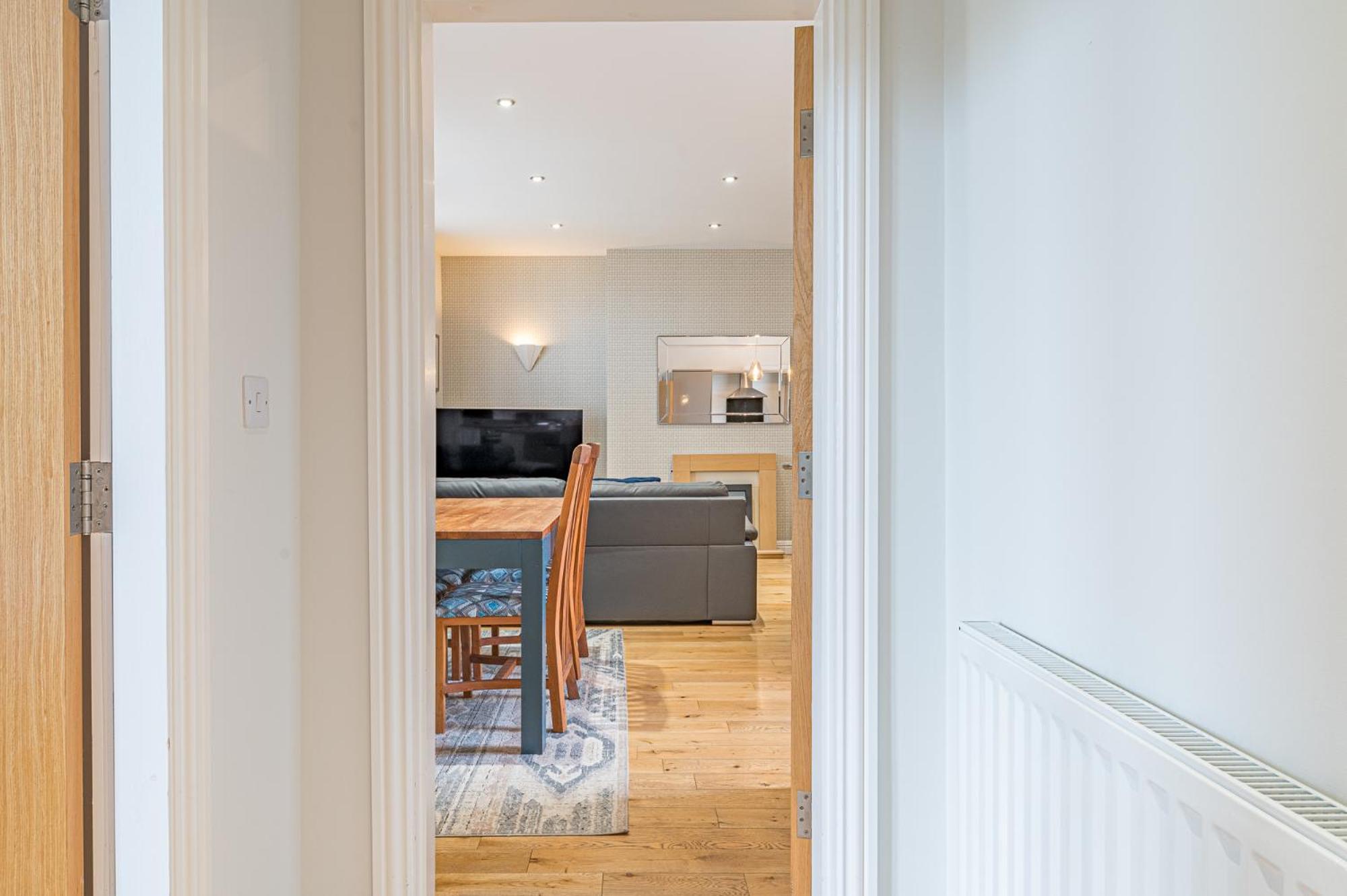 Abbey Apartments Modern Aparthotel For Tourists & Professionals Barrow-in-Furness Bagian luar foto