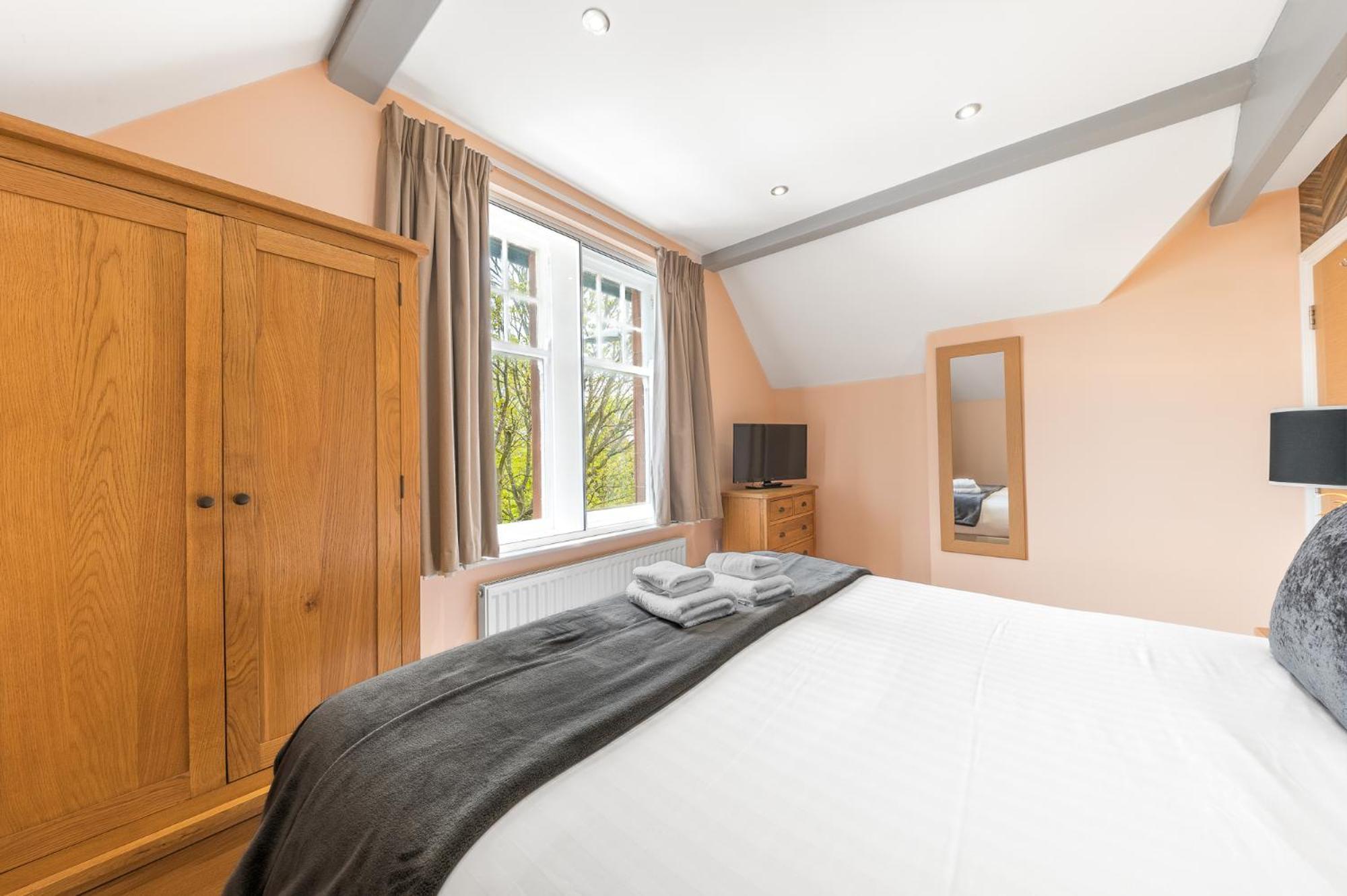 Abbey Apartments Modern Aparthotel For Tourists & Professionals Barrow-in-Furness Ruang foto