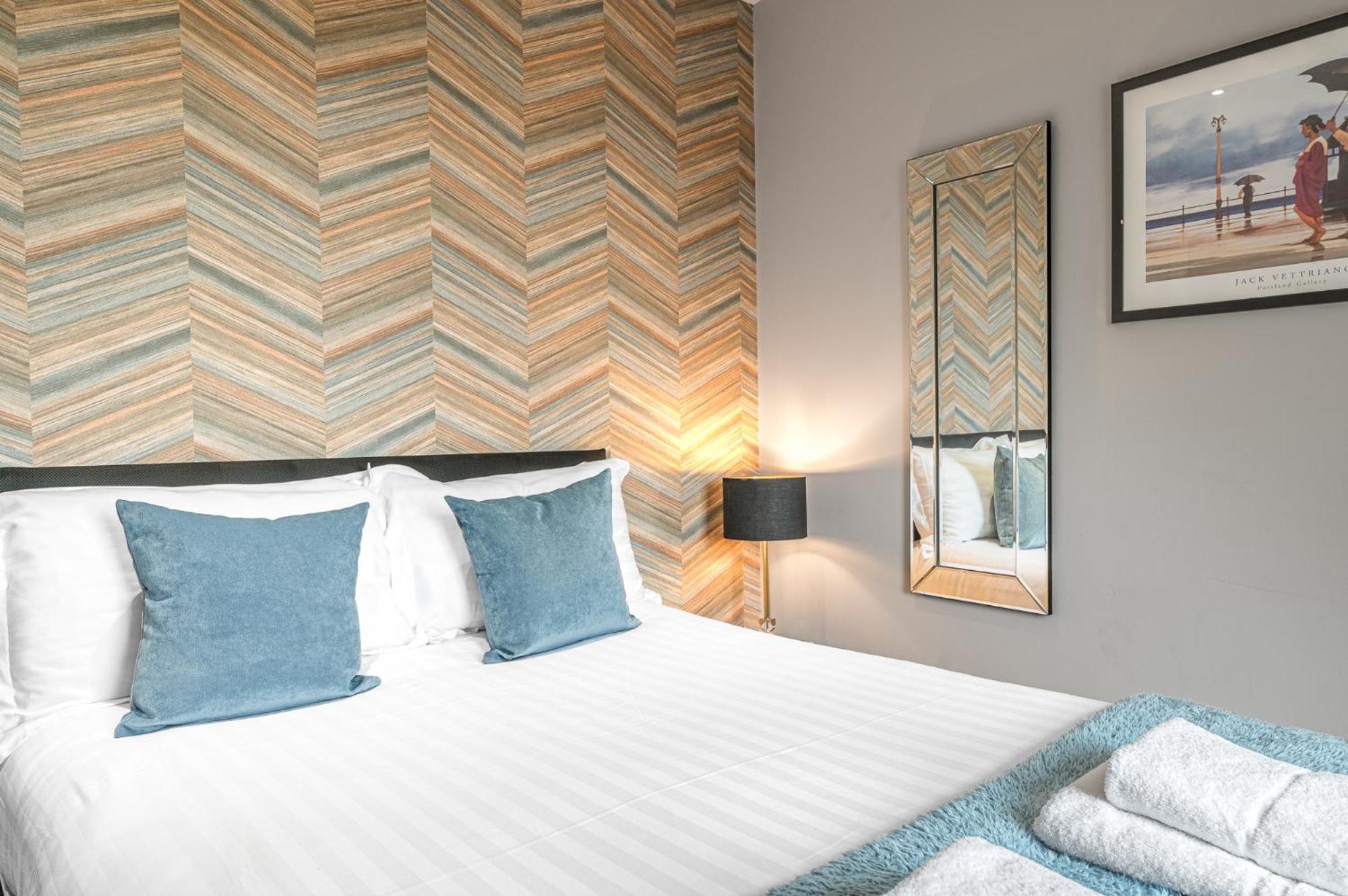 Abbey Apartments Modern Aparthotel For Tourists & Professionals Barrow-in-Furness Ruang foto